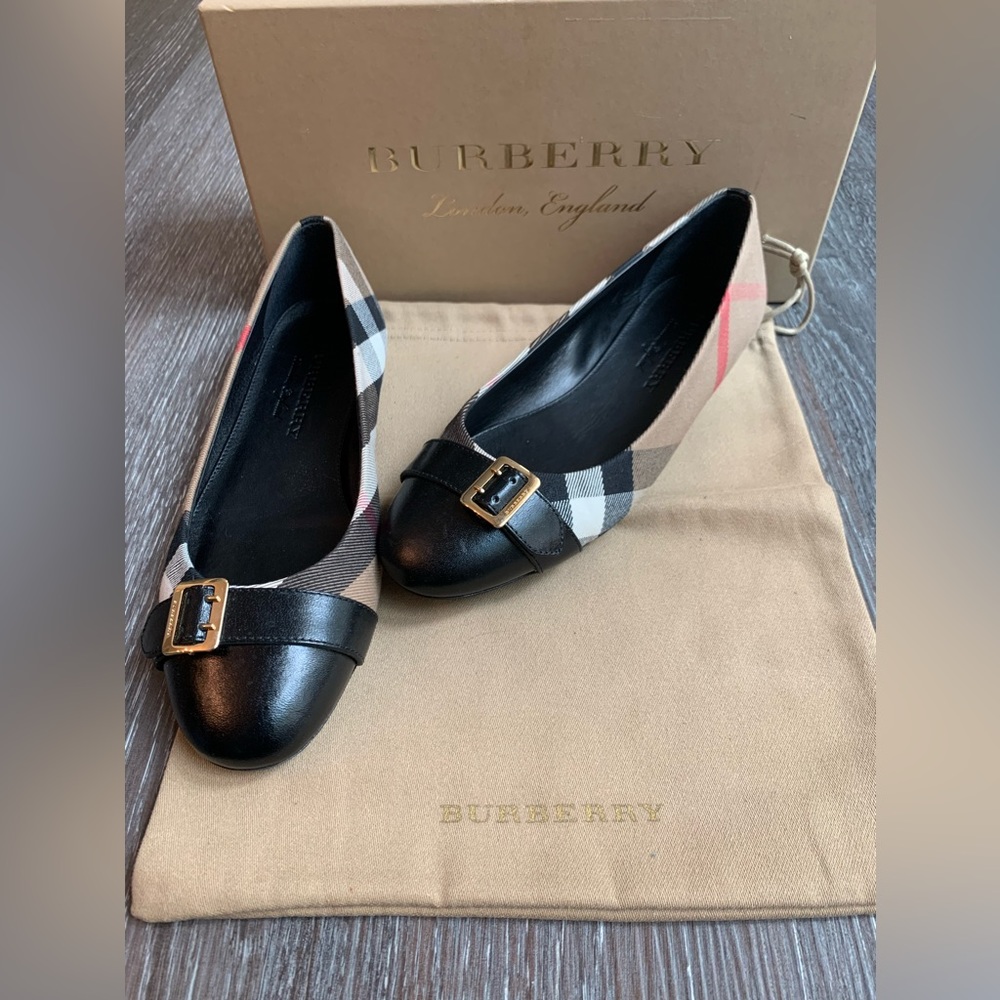 Burberry House Check Ballerina Flats Size 38 (EUR)